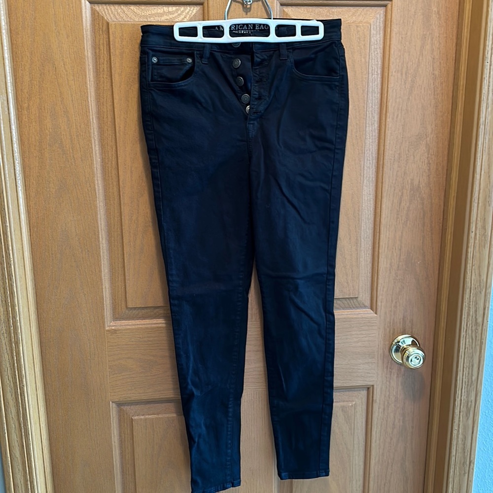 American Eagle Outiftters- Super high-rise jegging.